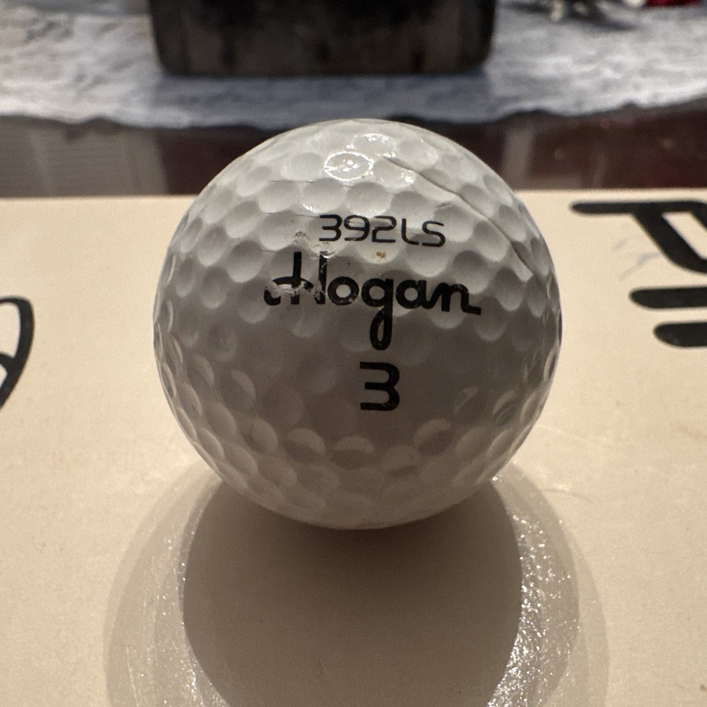 Vintage Ben Hogan 392LS Golf Ball - Picture 2 of 4